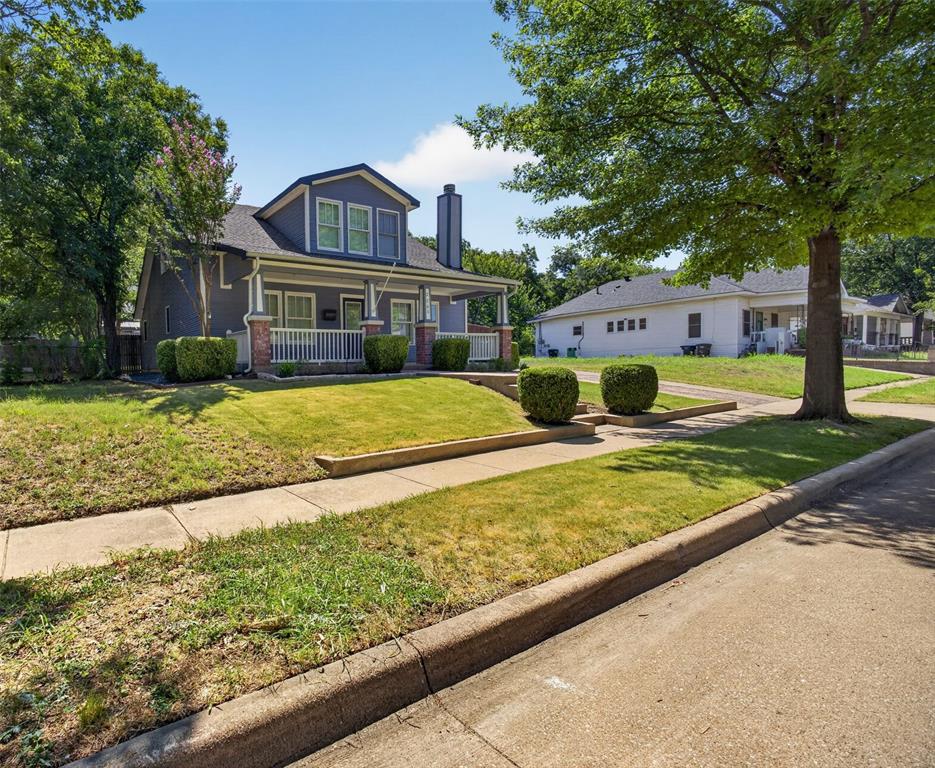 2205 College Avenue Property Photo 3