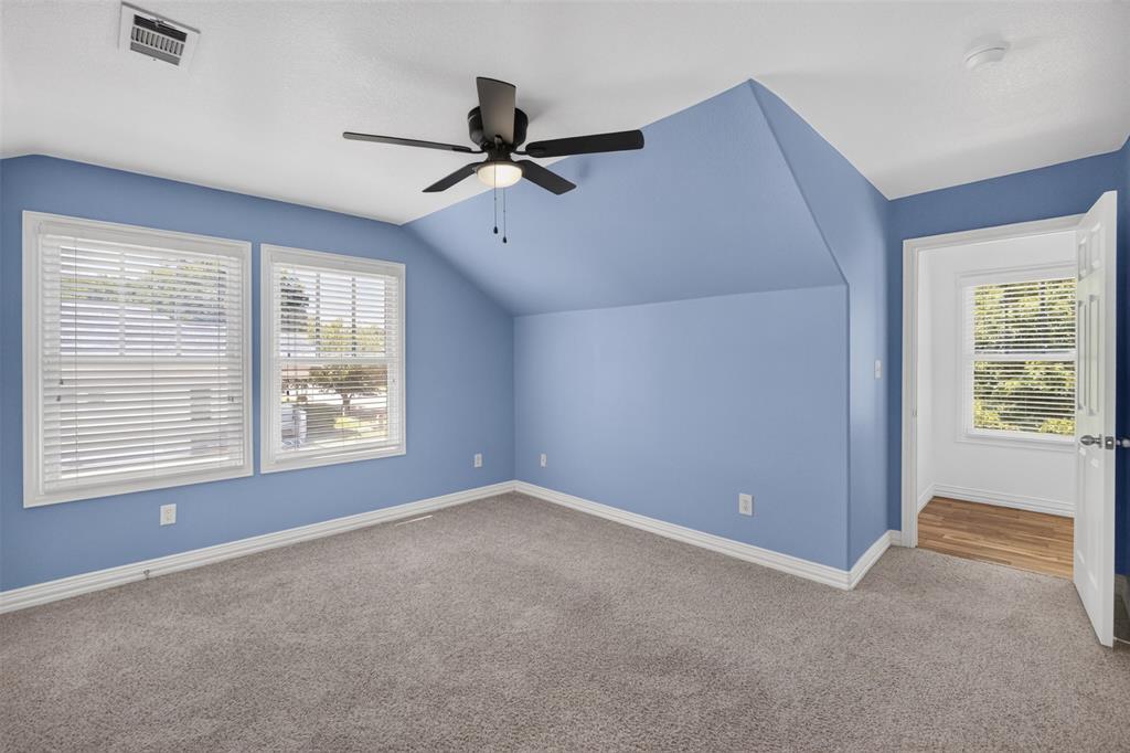 2205 College Avenue Property Photo 27