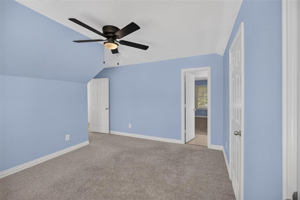 2205 College Avenue Property Photo 32