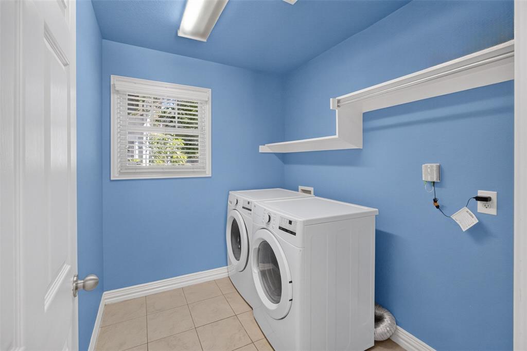 2205 College Avenue Property Photo 35