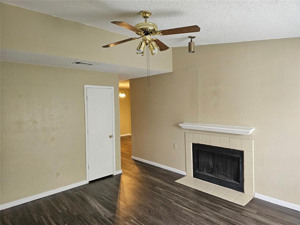 9605 Walnut Street 12105 Property Photo 2