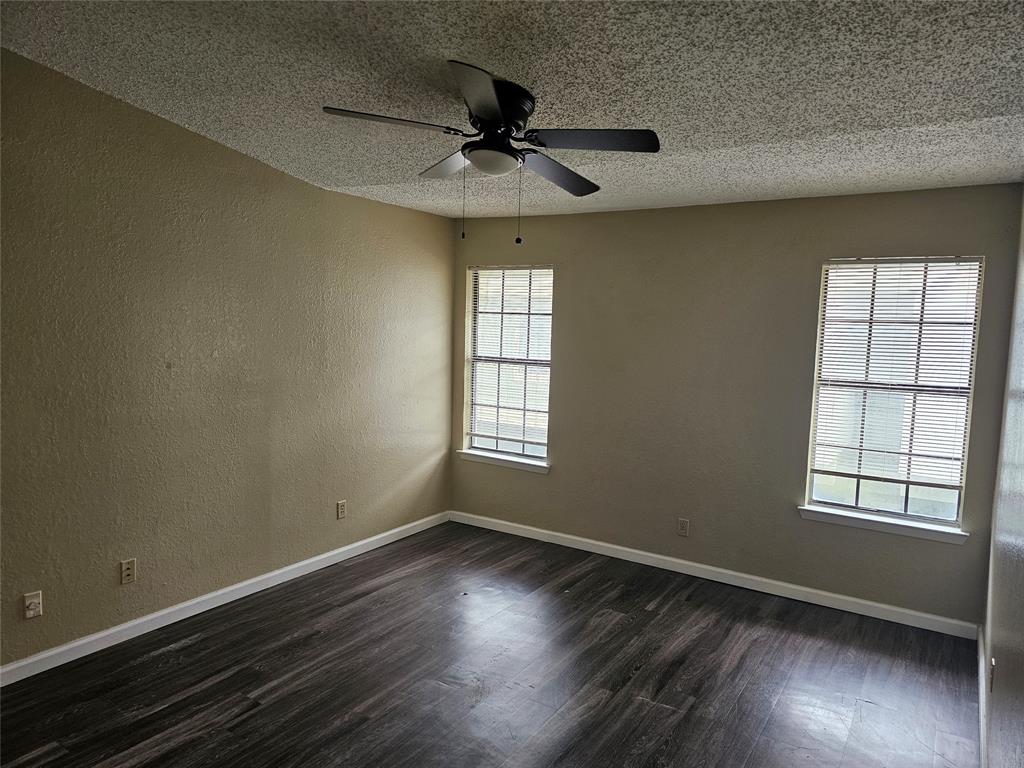 9605 Walnut Street 12105 Property Photo 4