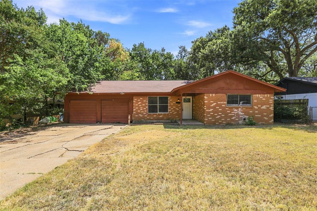 108 N Imperial Drive Property Photo 1