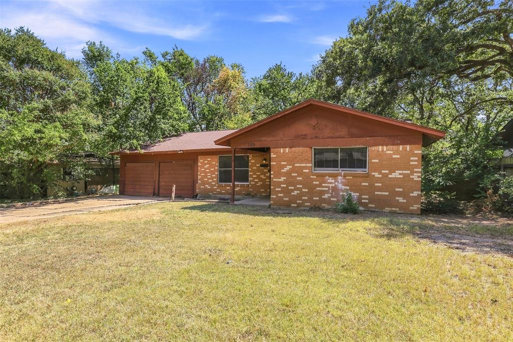 108 N Imperial Drive Property Photo 2