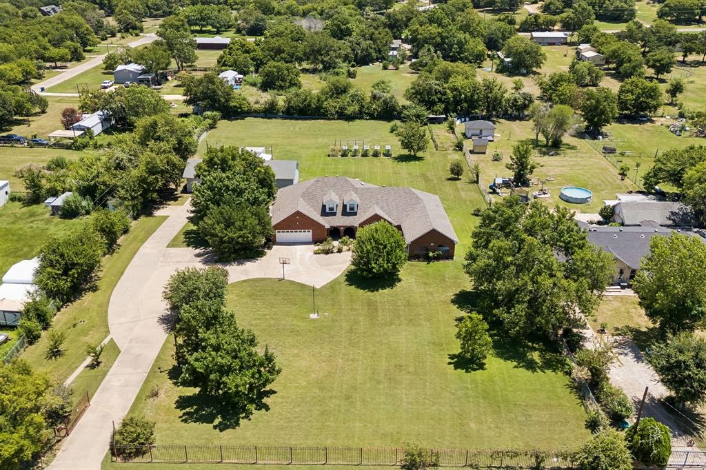 2412 Chickering Road Property Photo 3