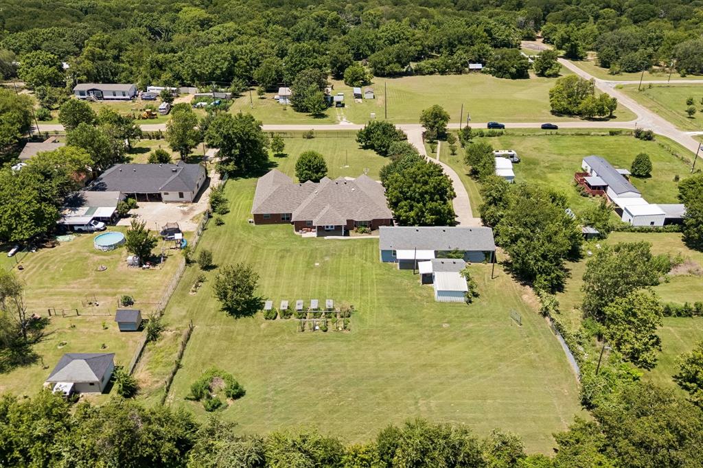 2412 Chickering Road Property Photo 4