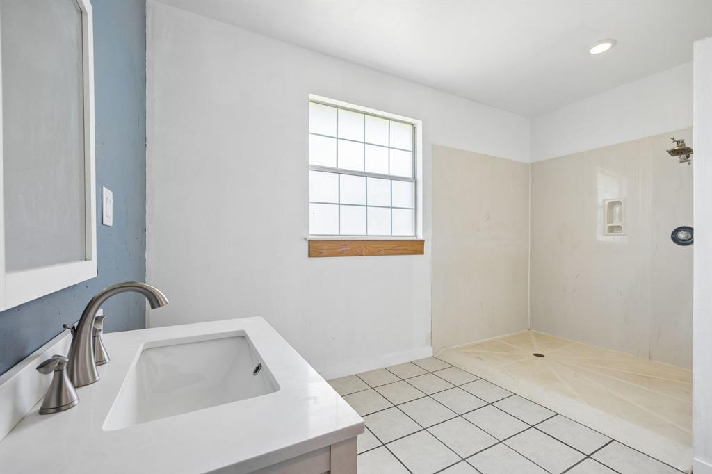 2412 Chickering Road Property Photo 24