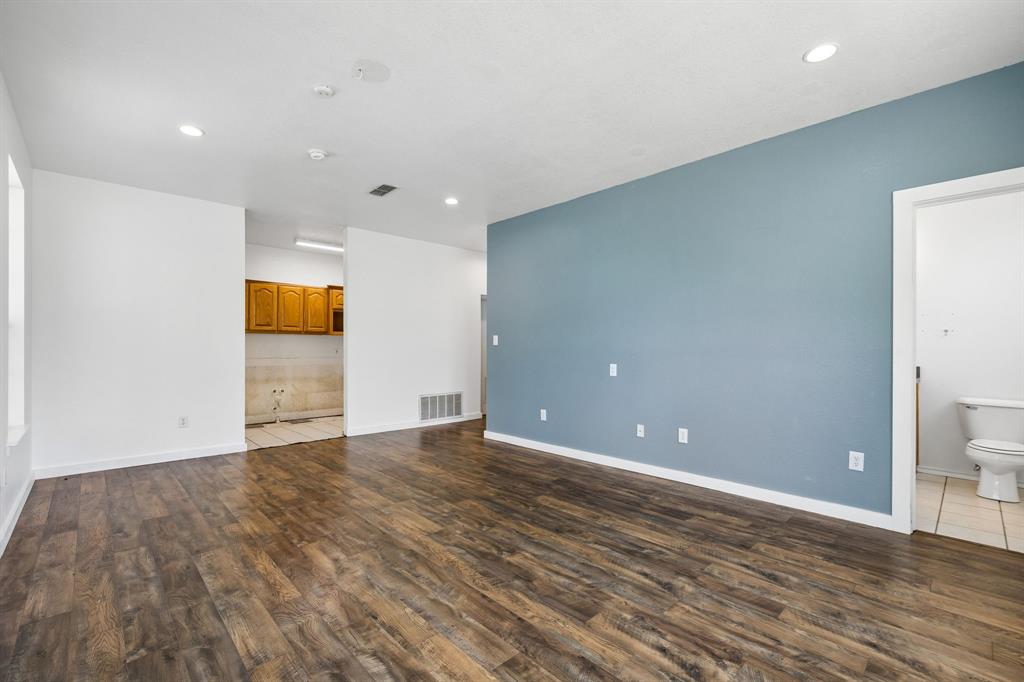 2412 Chickering Road Property Photo 27