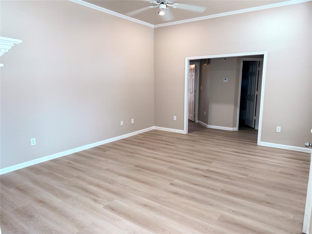 453 Strata Drive Property Photo 3
