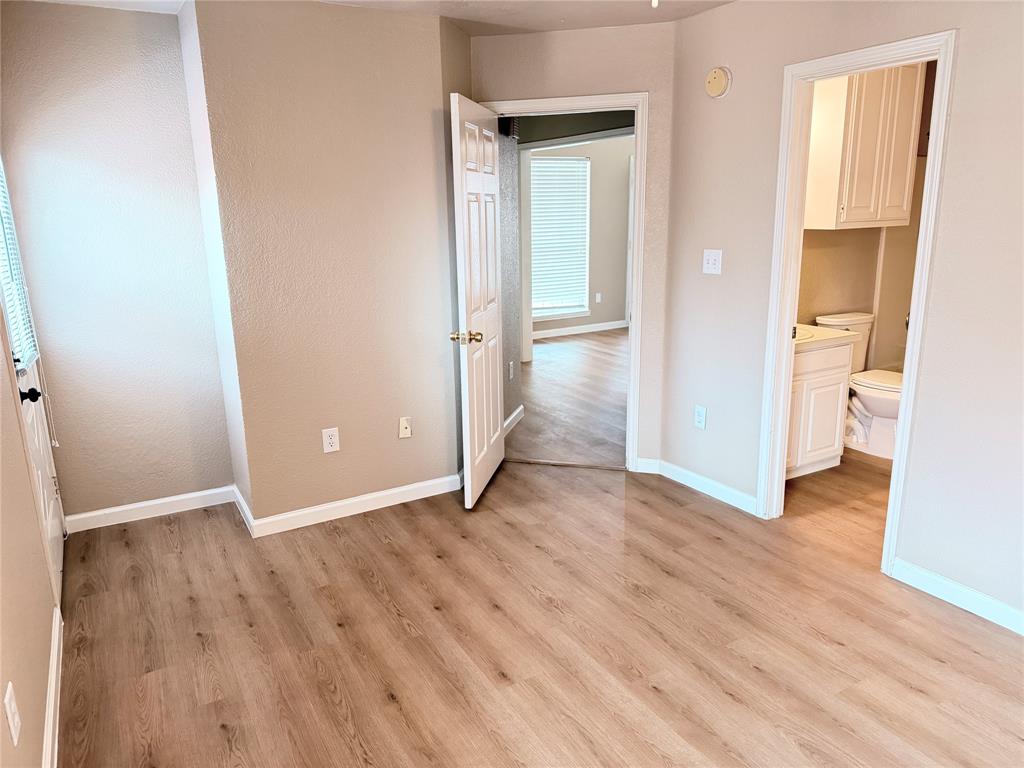 453 Strata Drive Property Photo 4