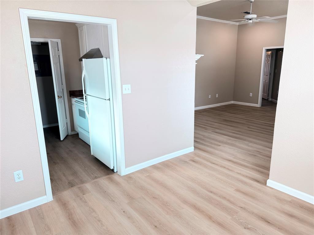 453 Strata Drive Property Photo 10