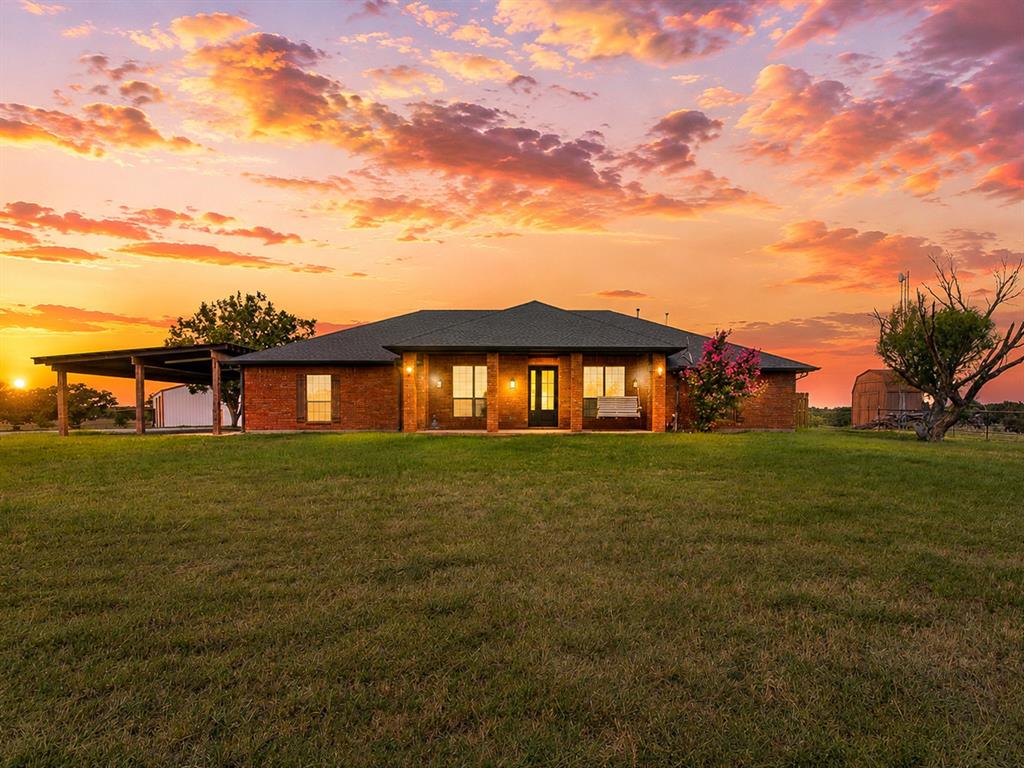 601 County Road 3525 Property Photo 1