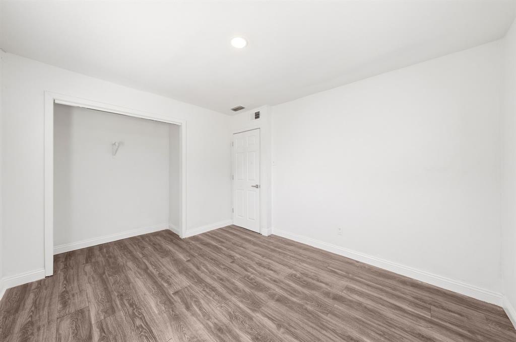 7923 S Nassau Circle Property Photo 14