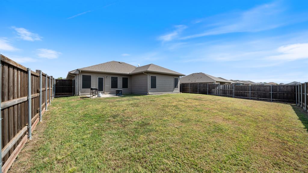 121 Willowbend Loop Property Photo 5