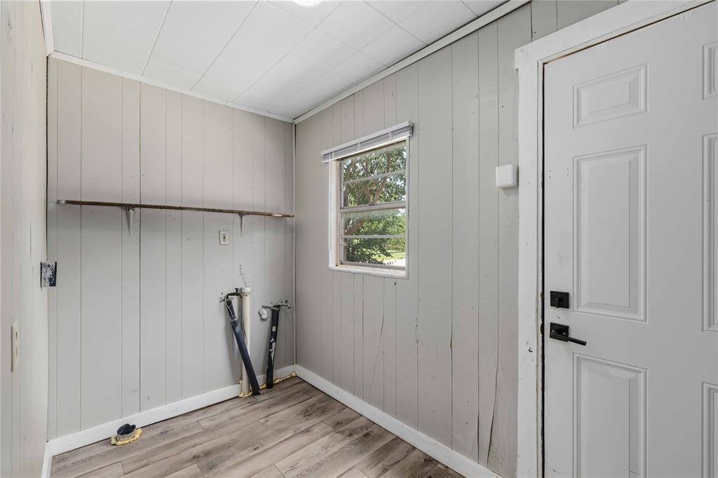 1317 Avenue C Property Photo 11