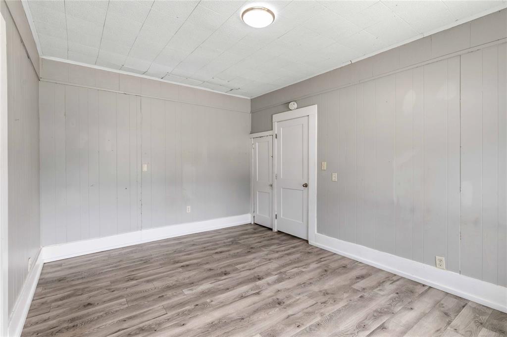 1317 Avenue C Property Photo 16