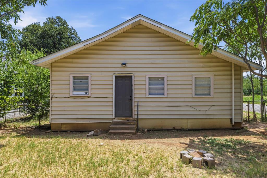 1317 Avenue C Property Photo 27