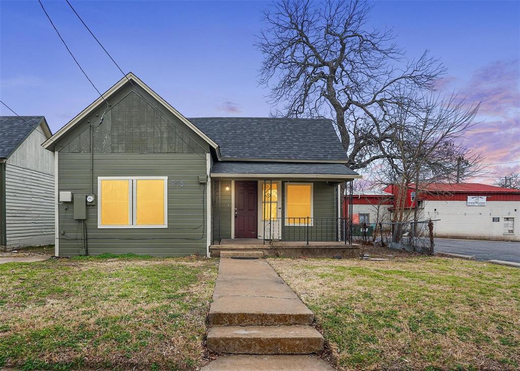 906 E Houston Street Property Photo 26