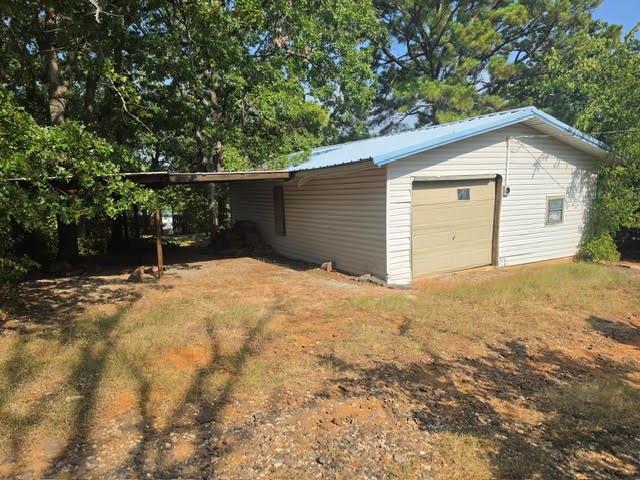 1011 Park Drive Property Photo 2