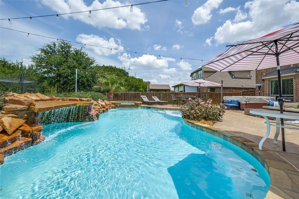 604 Bentley Court Property Photo 14