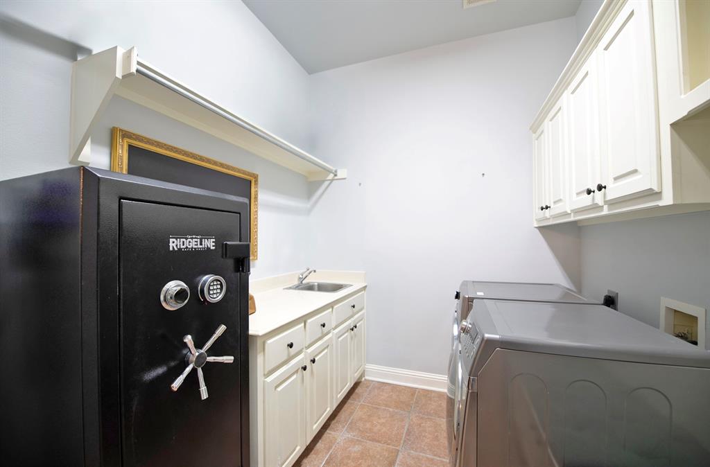 2 Westchester Court Property Photo 35