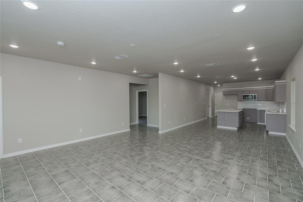 404 Campbell Street Property Photo 7