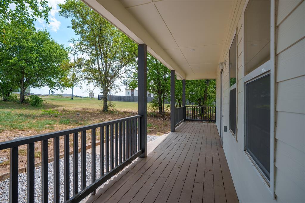 404 Campbell Street Property Photo 14