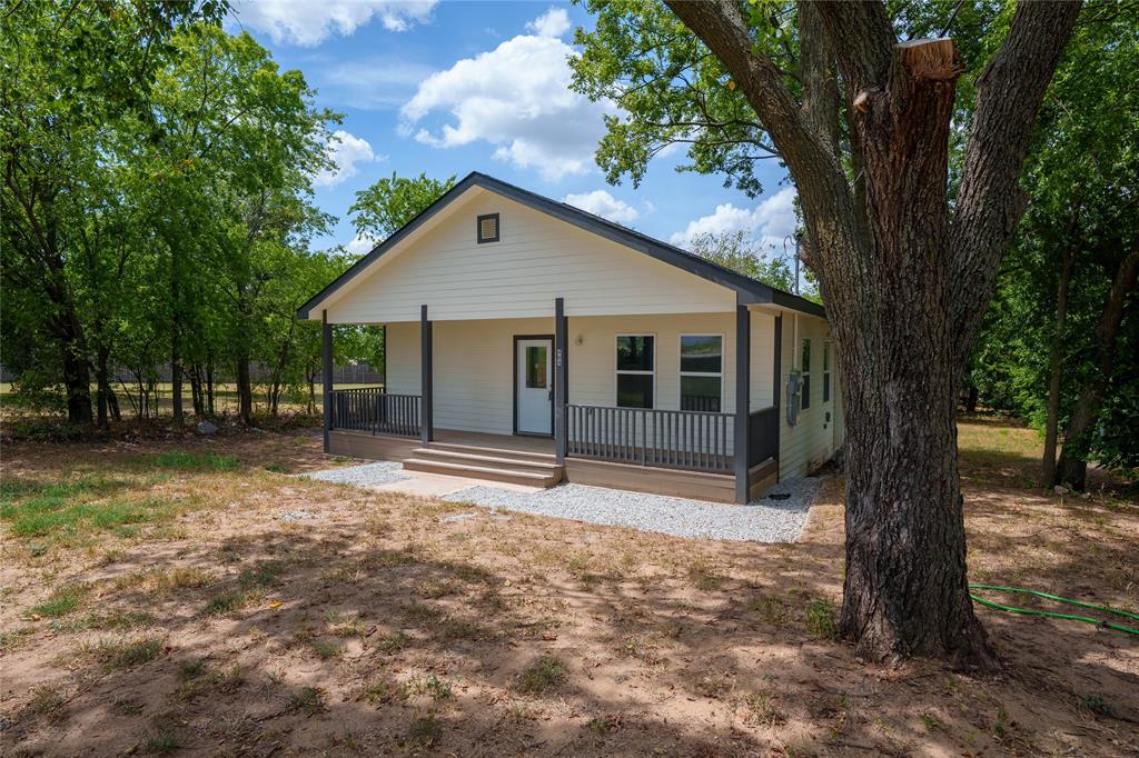 404 Campbell Street Property Photo 17