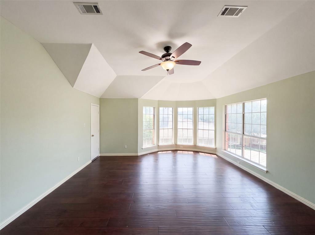 3606 Fairlands Drive Property Photo 4