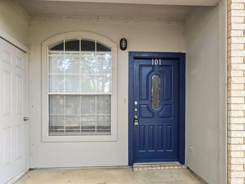 1501 Cedar Elm Drive 101 Property Photo 1