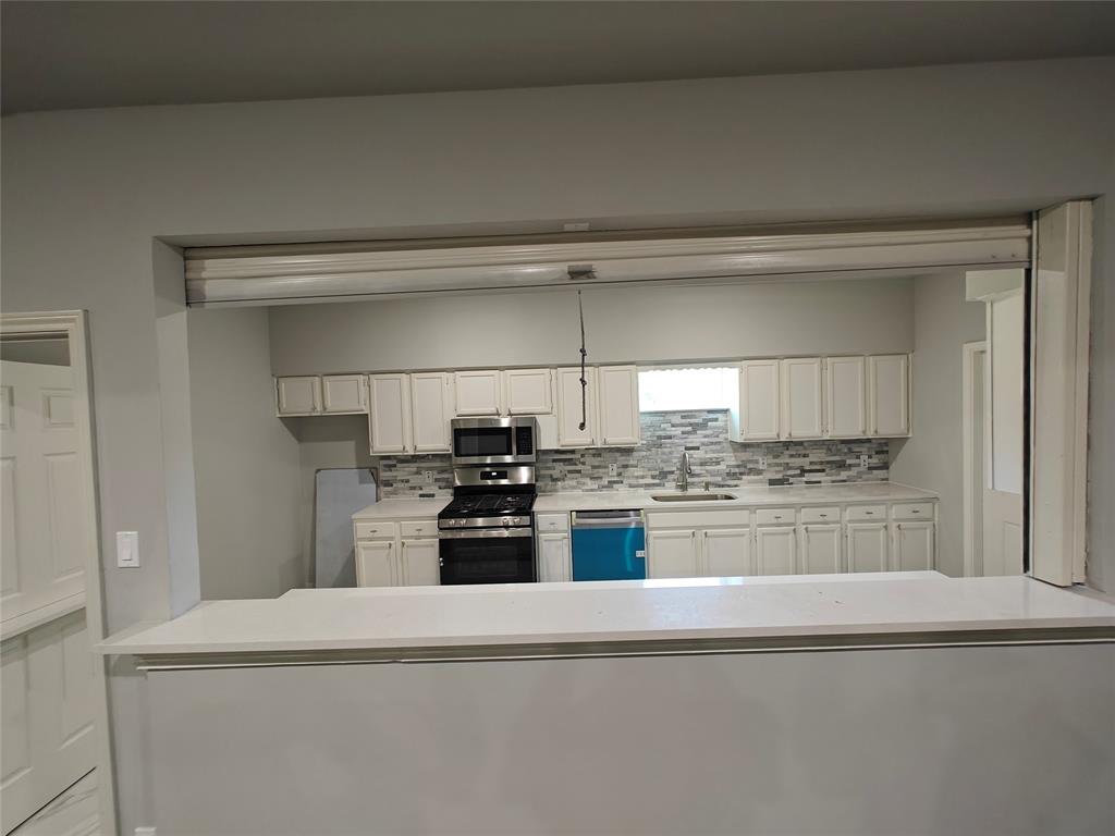 704 Drexel Property Photo 10