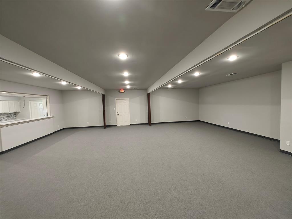 704 Drexel Property Photo 12