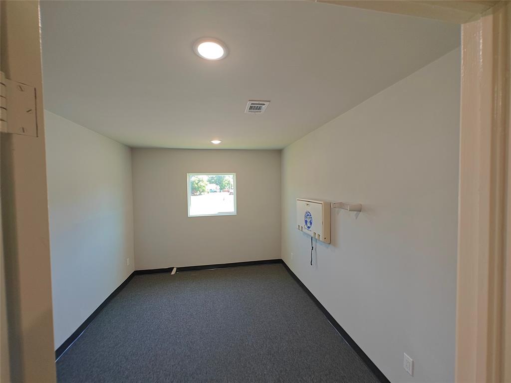 704 Drexel Property Photo 20
