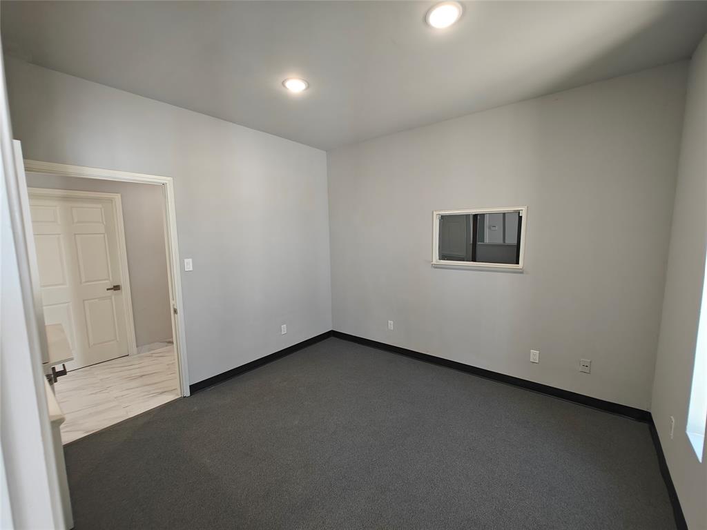 704 Drexel Property Photo 29
