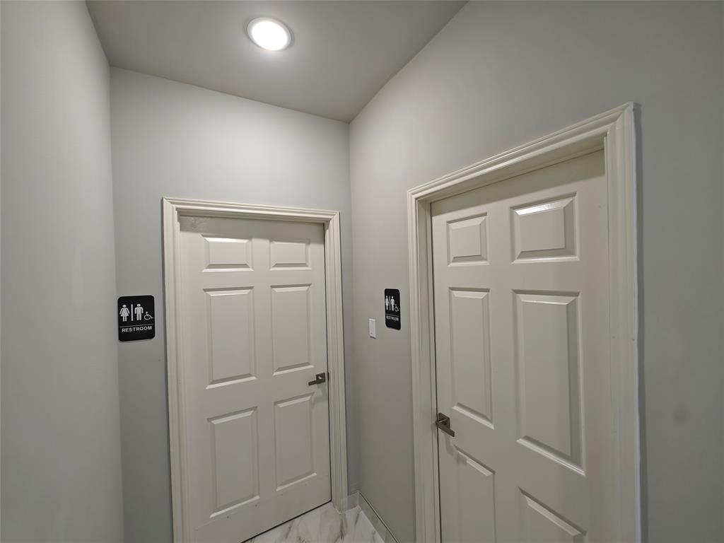 704 Drexel Property Photo 33
