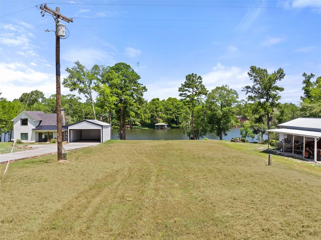19921 Southside Circle Property Photo 3
