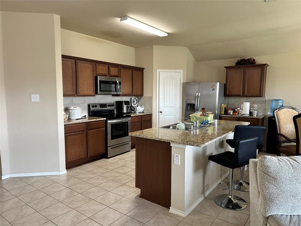 915 Quartz Trail Property Photo 7