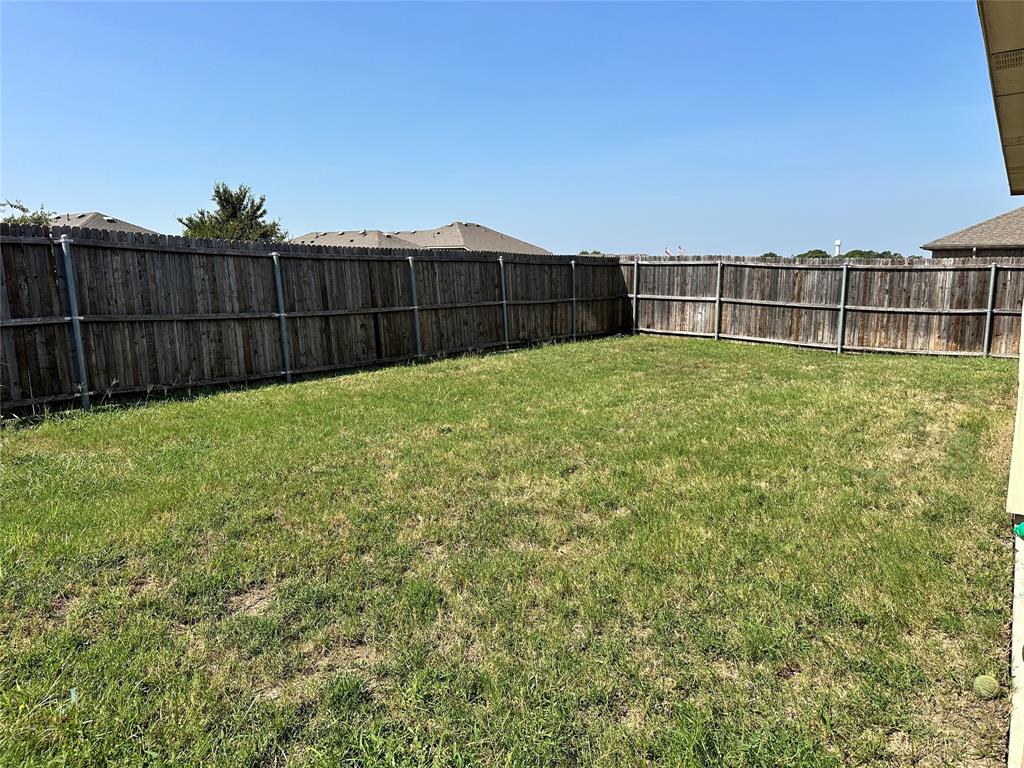 915 Quartz Trail Property Photo 15
