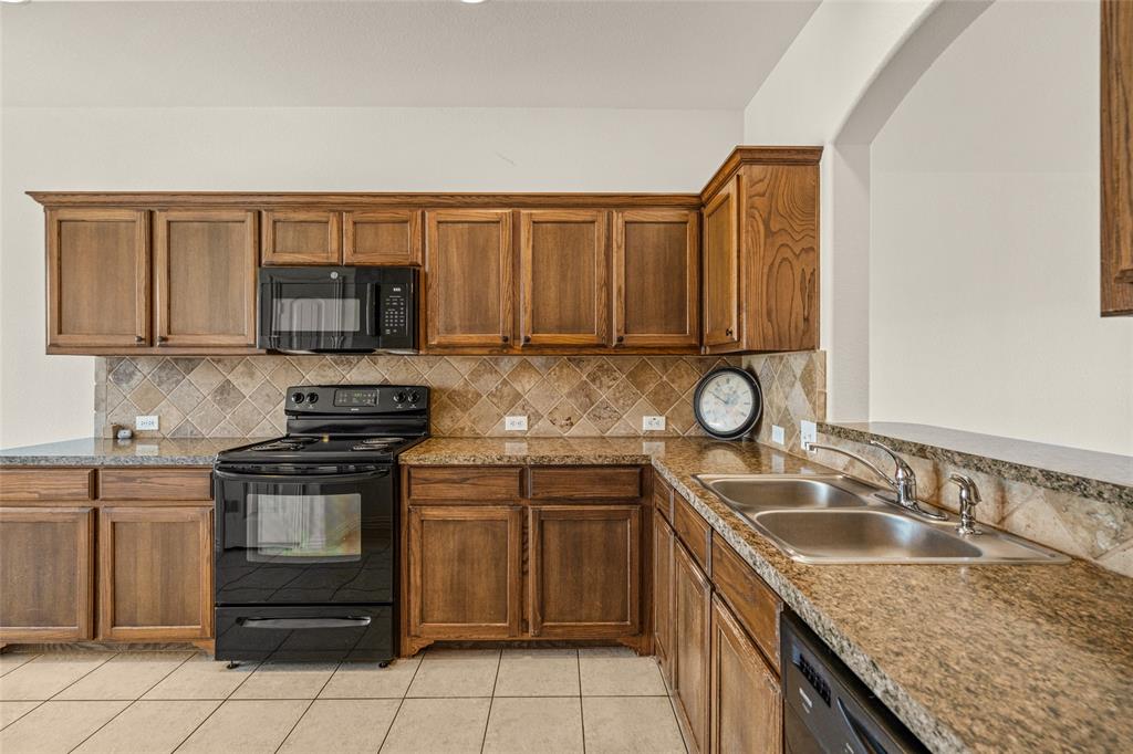 7308 Silver City Drive Property Photo 11