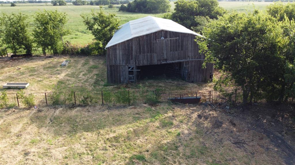 00 Fm 512 Property Photo 14