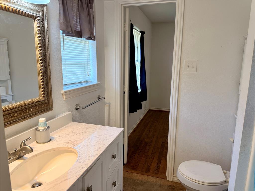 201 Collins Drive Property Photo 11