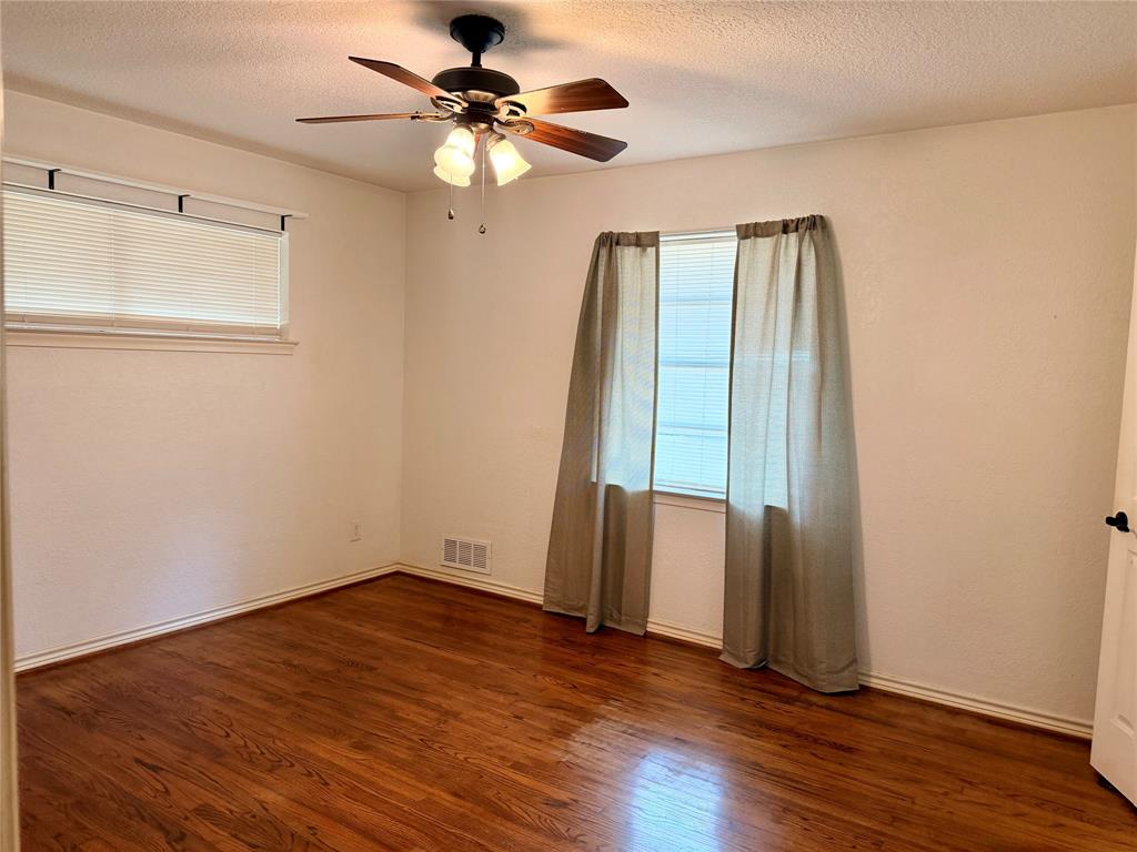 201 Collins Drive Property Photo 13