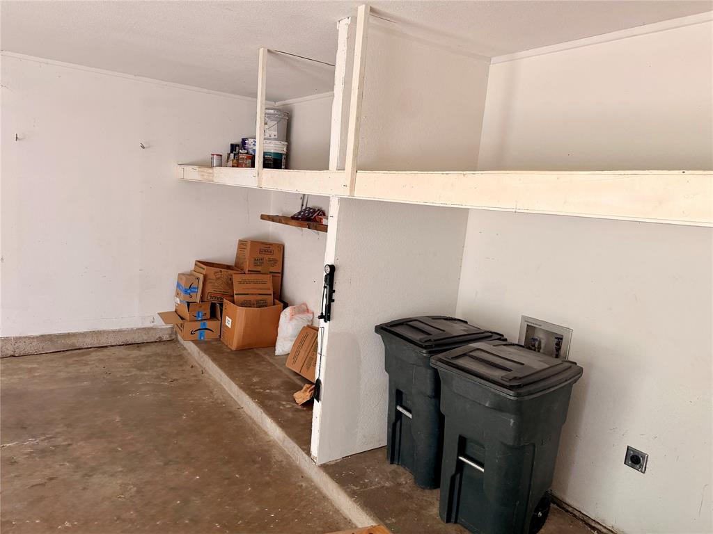 201 Collins Drive Property Photo 16