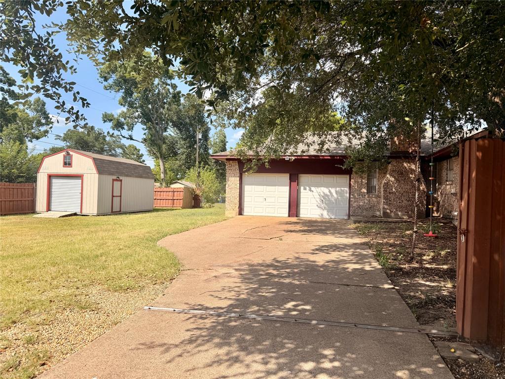 201 Collins Drive Property Photo 19