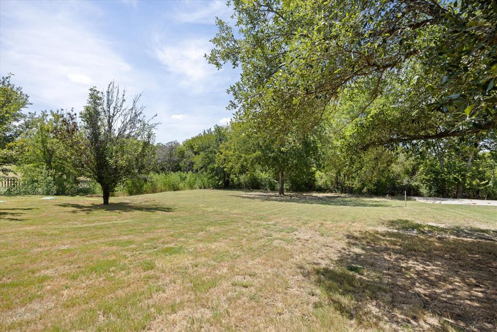210 Knob Hill Drive Property Photo 33