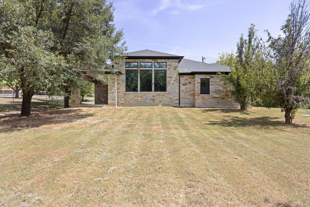 210 Knob Hill Drive Property Photo 35
