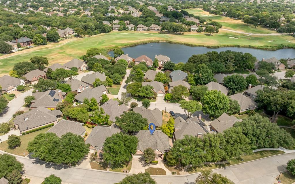 809 Lake Point Circle