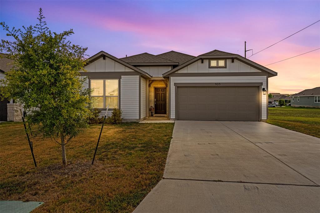 105 Kellys Heroes Way Property Photo 1