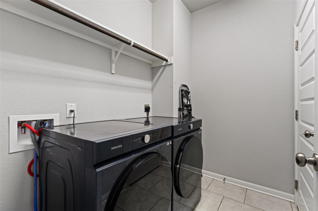 105 Kellys Heroes Way Property Photo 29