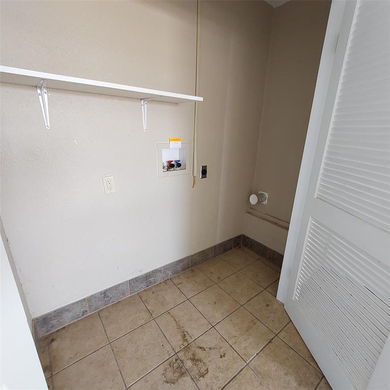 111 Se Avenue N Property Photo 12